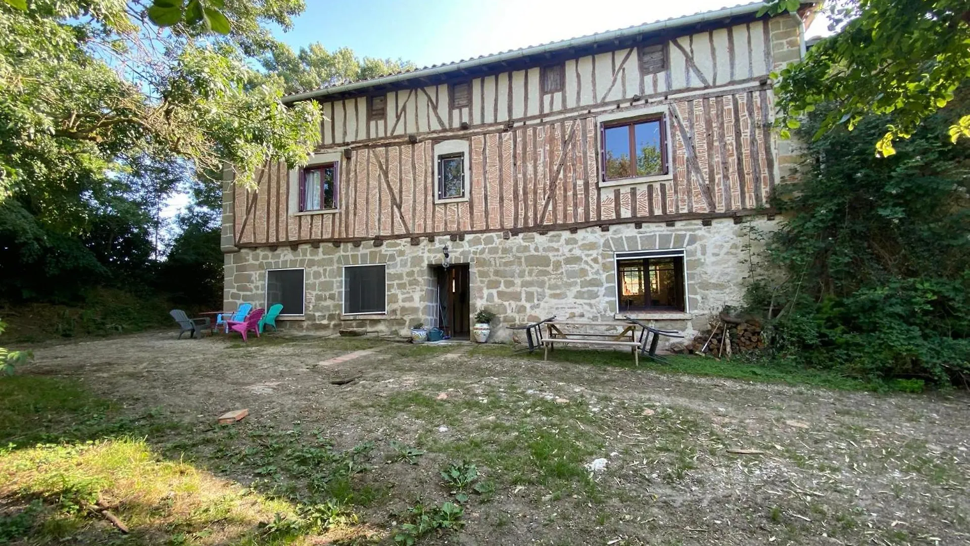 Beautiful Large Country House 4 Bedrooms Teyssode