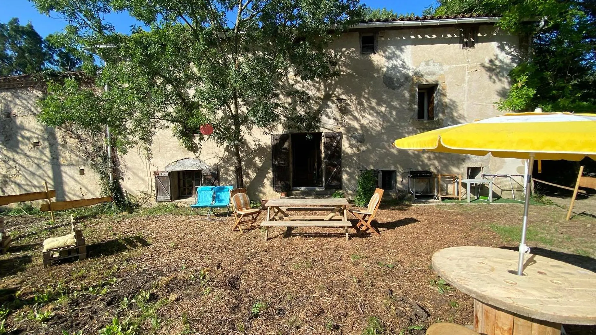 Vakantiehuis Beautiful Large Country House 4 Bedrooms Teyssode Frankrijk