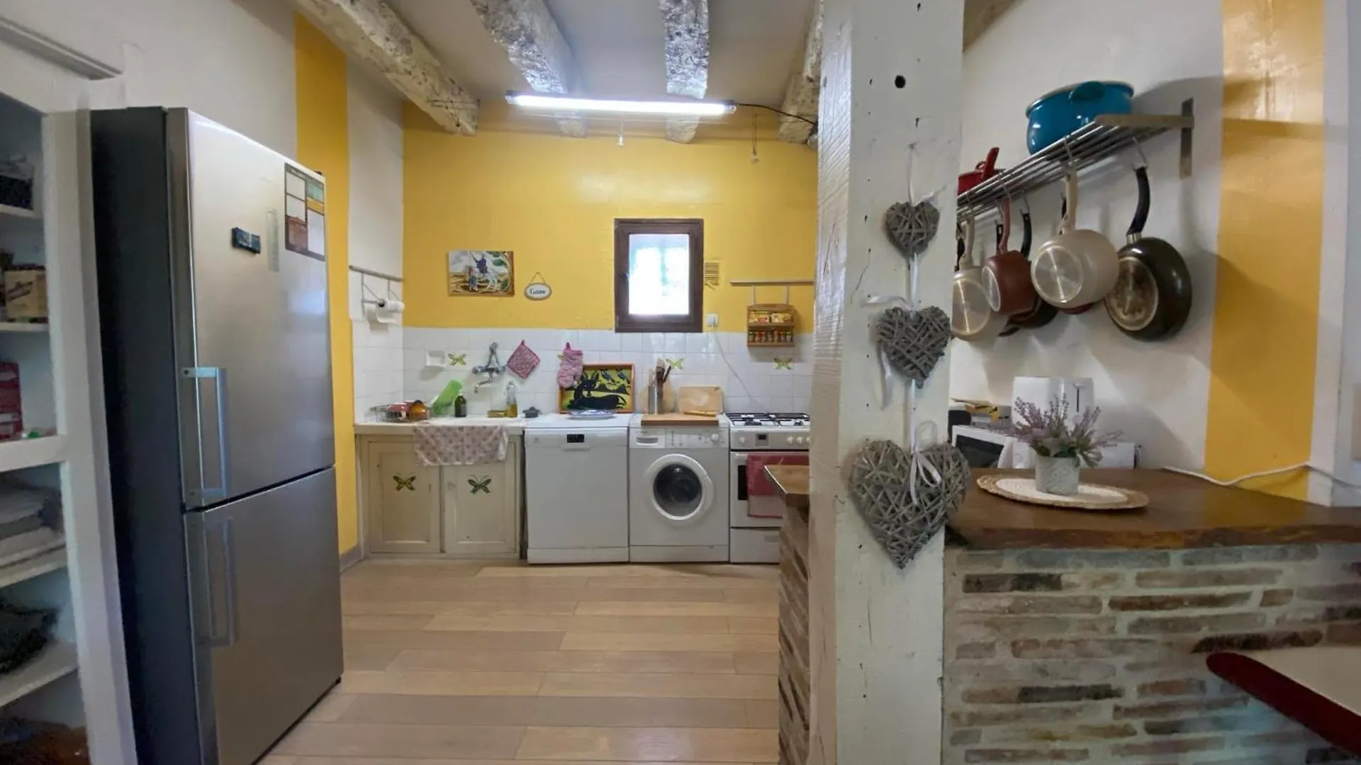 Beautiful Large Country House 4 Bedrooms Teyssode